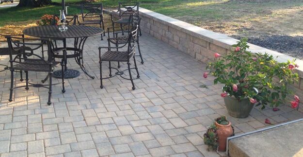 Pavor patio with sitting wall